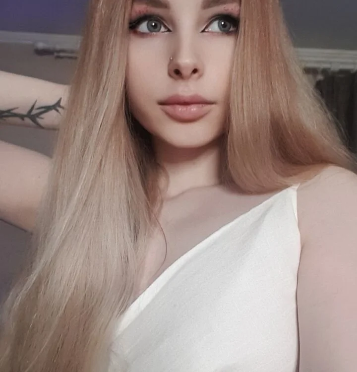 MerylColburn's Offline Chat Room