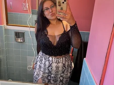 FreakyDreama - Girl 