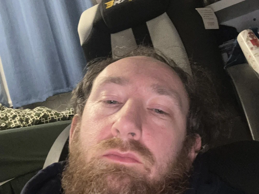 Gaytop37's Offline Chat Room