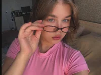 WednesdayMila Chat XXX live