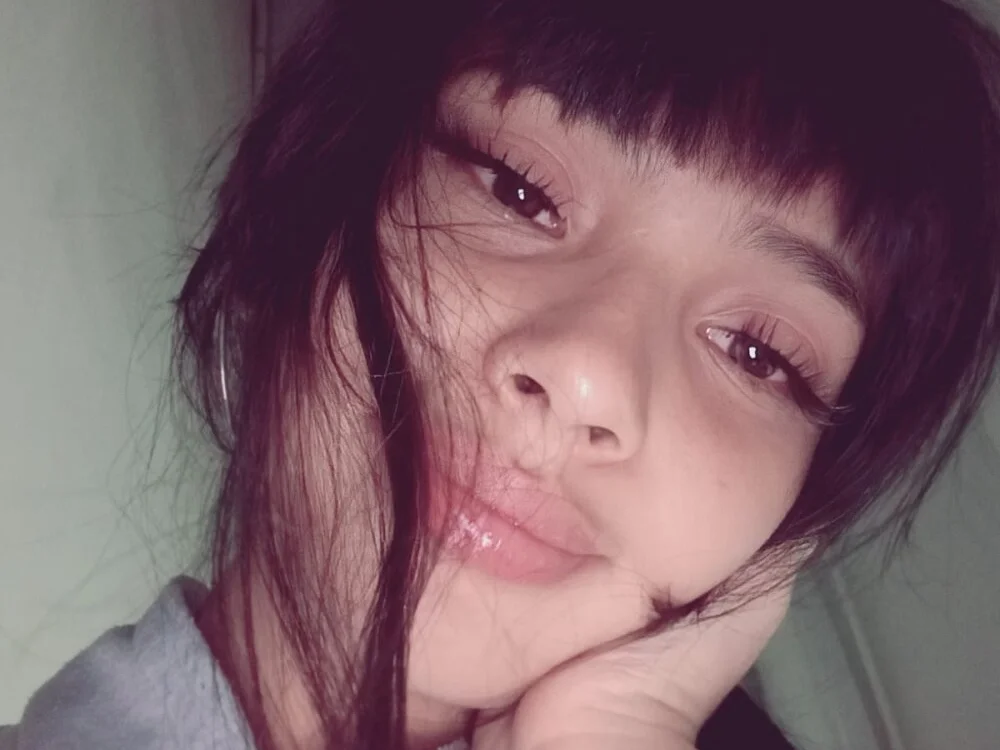 Chat +18 off-line de melina_voss