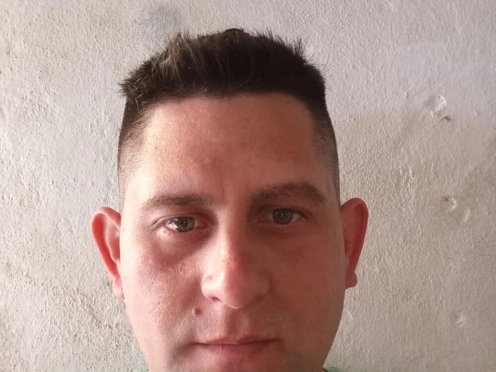 Quierl – Offline XXX chat