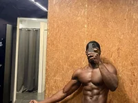 blackcreamdick webcam model