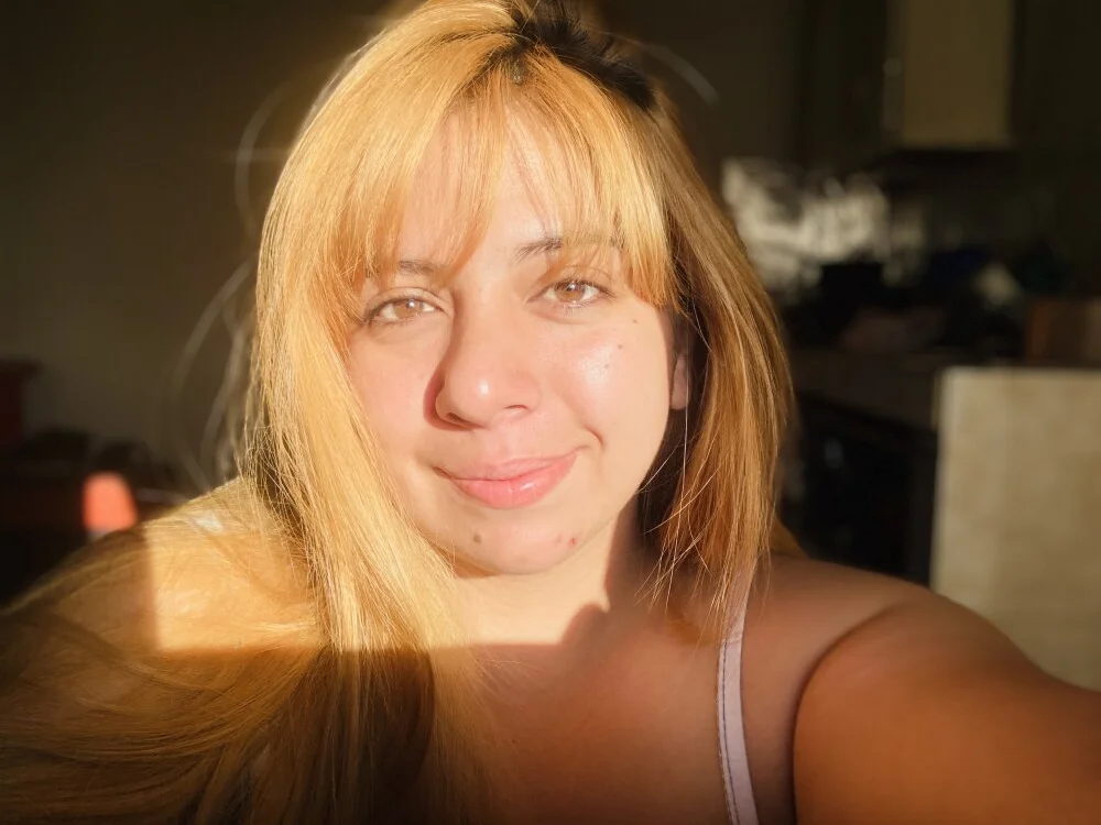 coraline_latin's Offline XXX Chat