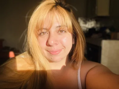 coraline_latin webcam livesex profile in latino cams