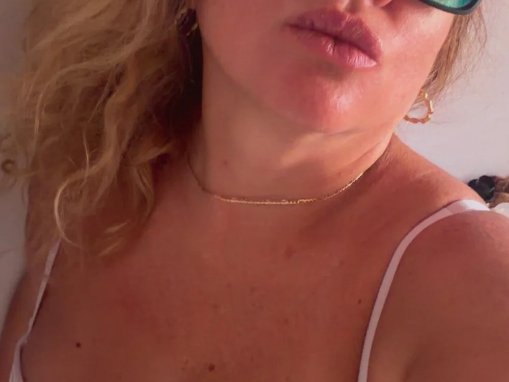 Nanaes99's Offline XXX Chat
