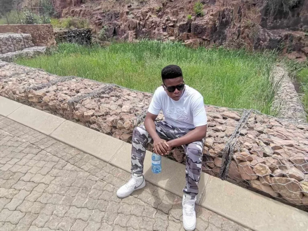 Chat +18 off-line de bees02