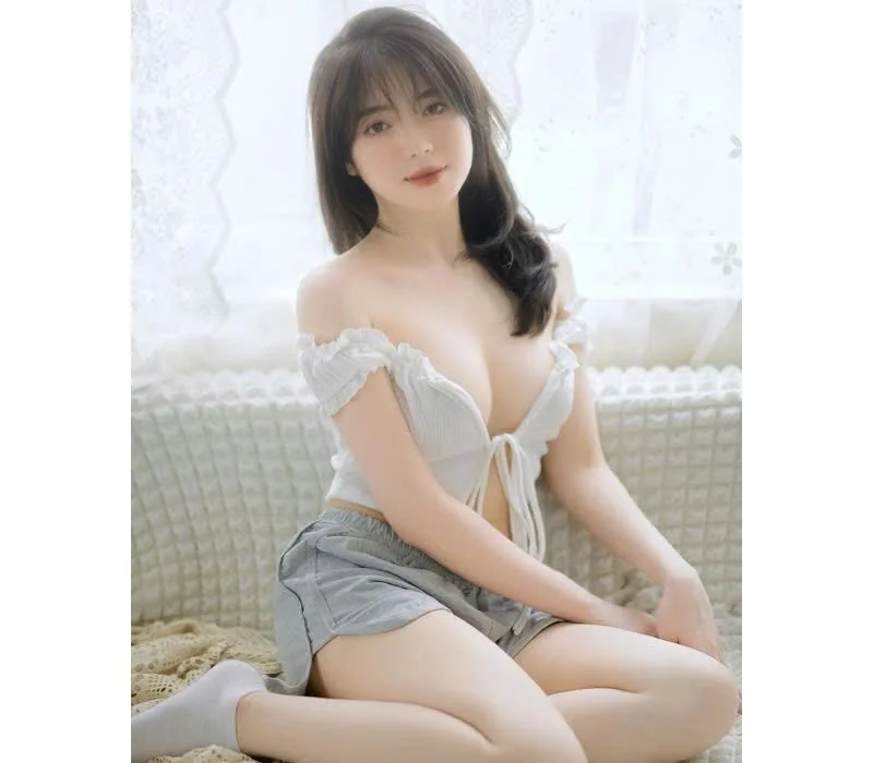 Hot-Today's Live XXX Chat