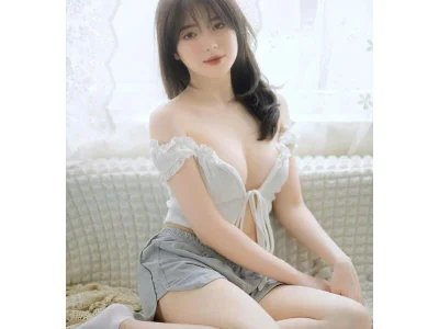 Hot-Today on StripChat