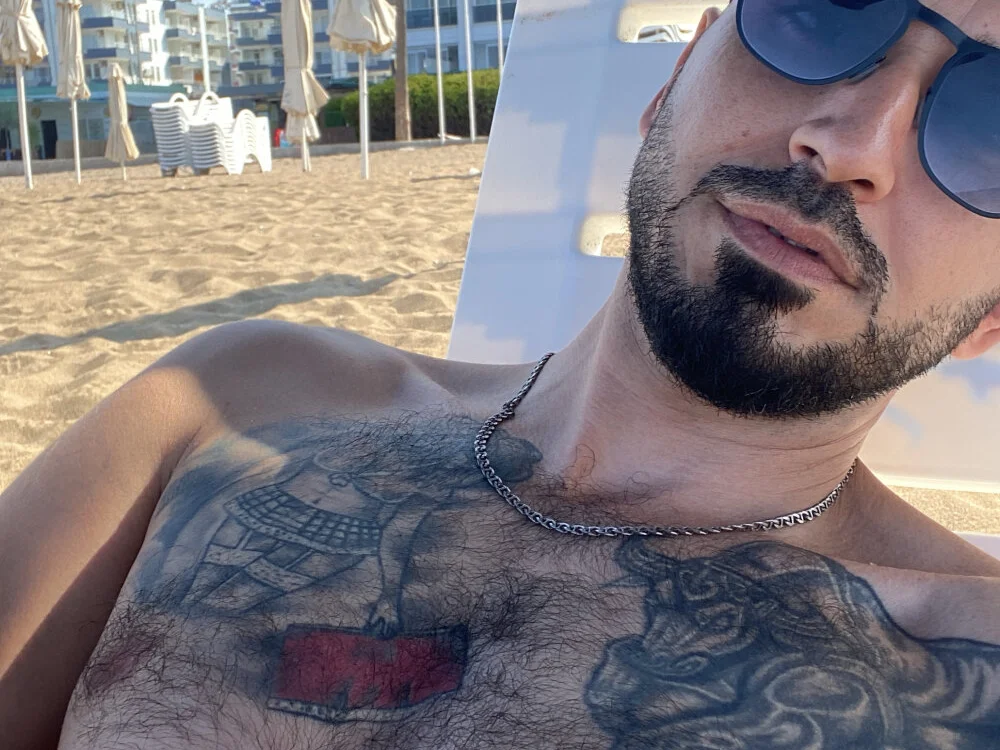 dark_blue90 Offline XXX-Chat