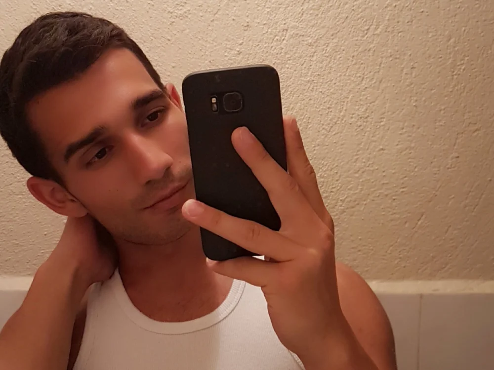 Offline XXX chat modela boyyoungtwink