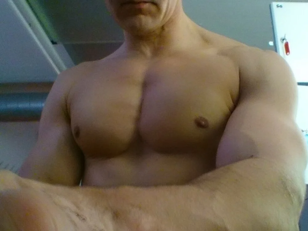 Pegg-fist-me's Offline XXX Chat