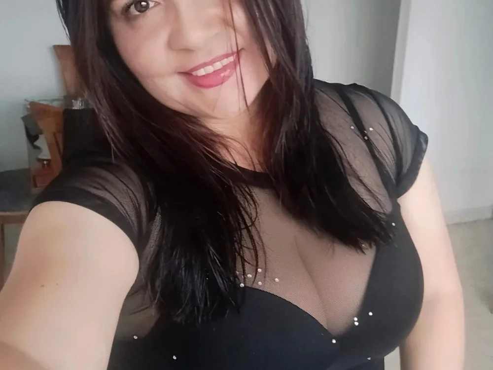 michelle_simons22's Offline Chat Room