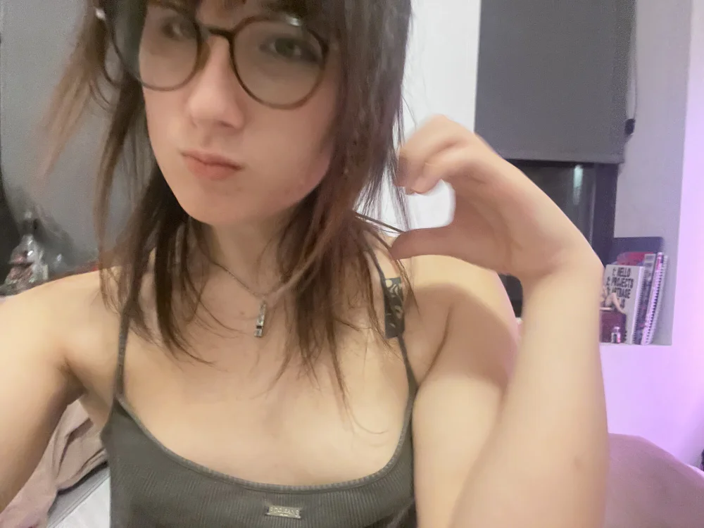 aleaLacta's Offline Chat Room