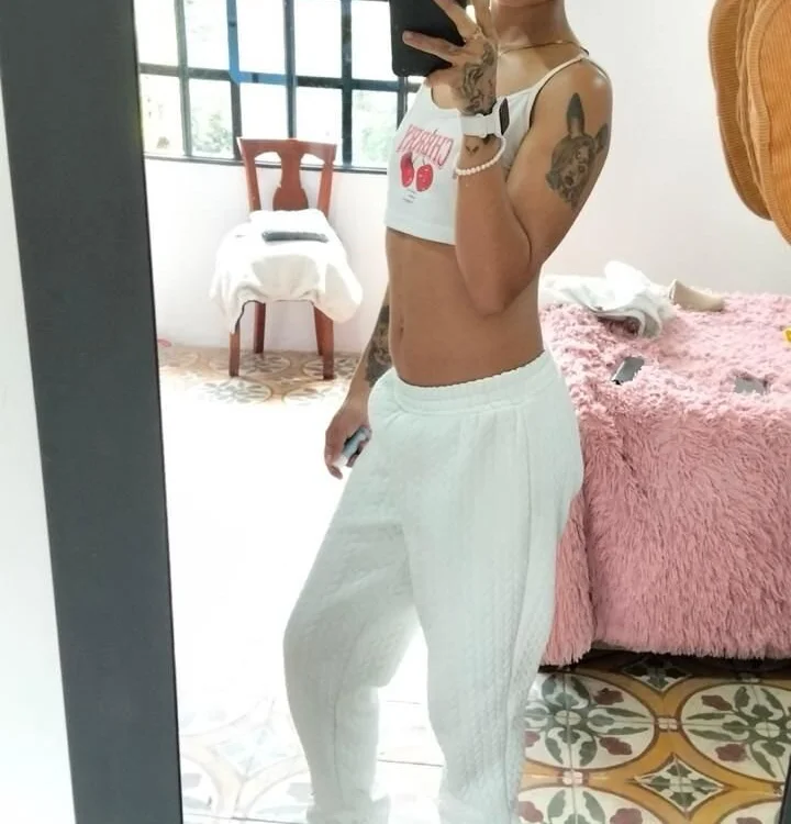 SaraJoness__: офлайн-секс-чат