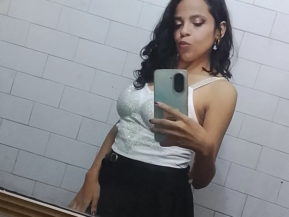 Kimberly_2312 Chat XXX offline