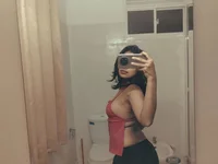 Nina_Pink_