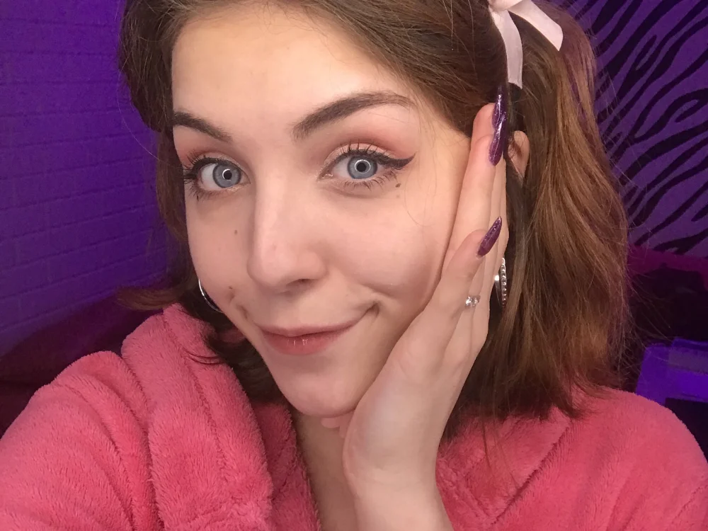 Flirty_Sheryll's Offline XXX Chat