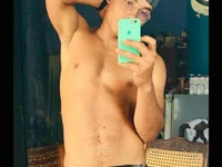 แชท XXX สดของ alex_candela