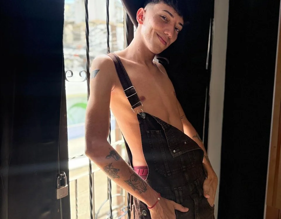 MichaelVasquex 離線 XXX 聊天