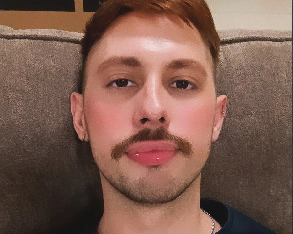 Leogingerboy's Offline Chat Room