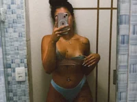 Lolla_Campos' Offline XXX Chat