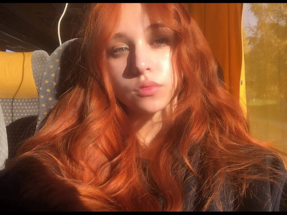 Онлайн чат XXX LolaBun