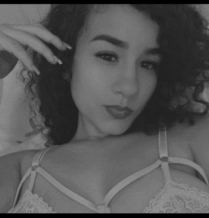 dalila26_'s Offline Chat Room