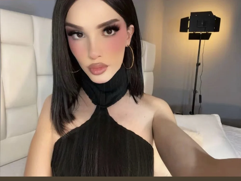 Cattleya_White_ll's Offline XXX Chat