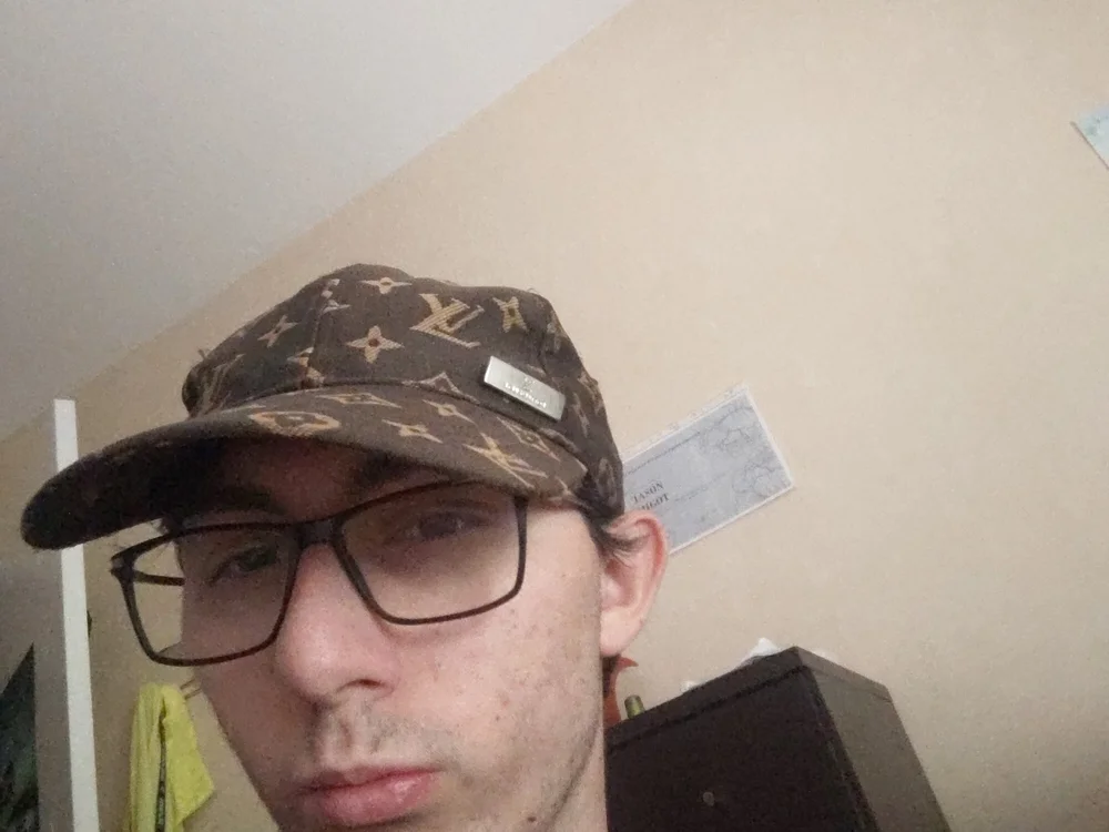 Jason35's Offline Chat Room