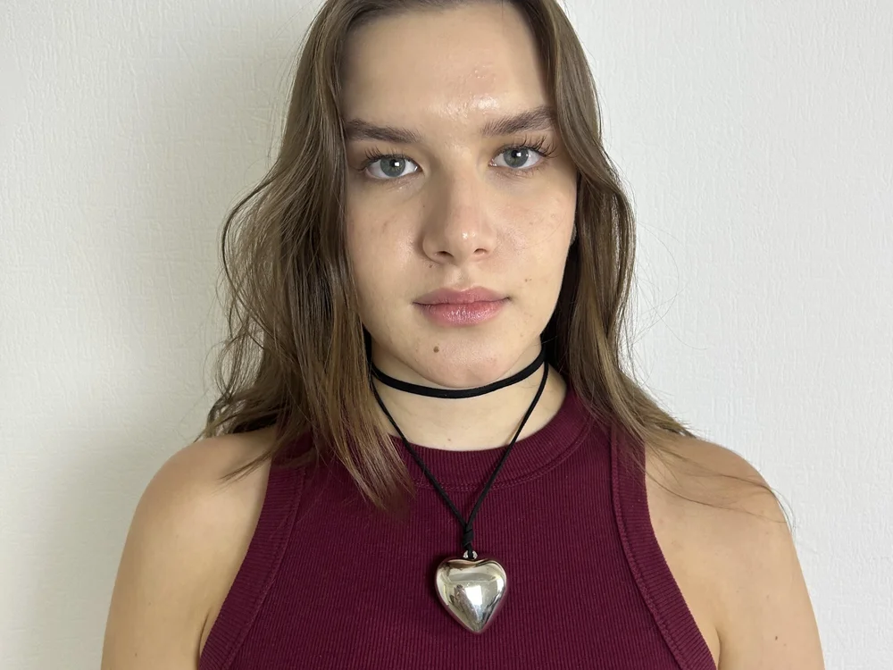 HollyCramer's Offline Chat Room