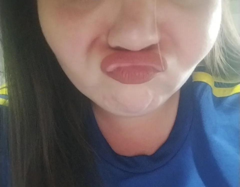 Flor92: συνομιλία ΧΧΧ εκτός σύνδεσης