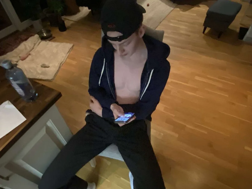 MaskedCoba's Offline Chat Room