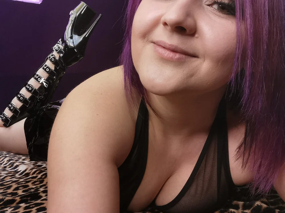 Herrin-Betty's Offline Chat Room