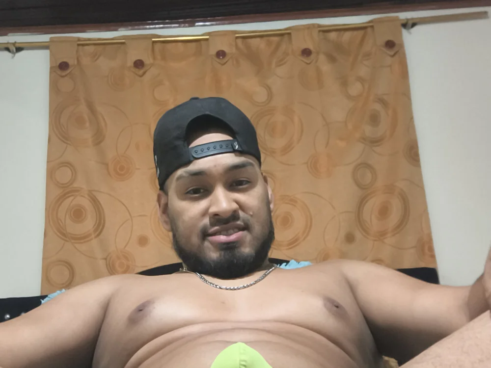 Ethan_cockn Offline XXX chat