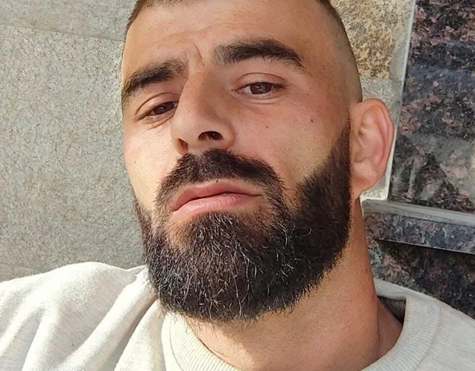 Nuretin92's Offline XXX Chat