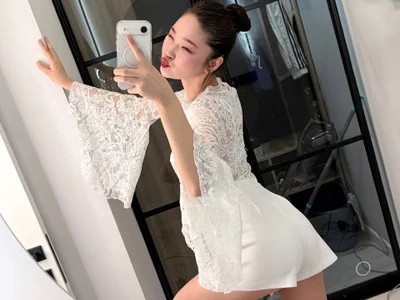 Very_hot_japanese_girl - Girl 