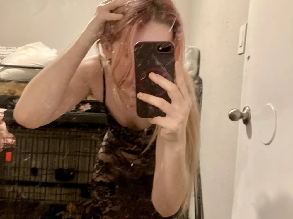 19prettyygirlnoface's Offline XXX Chat