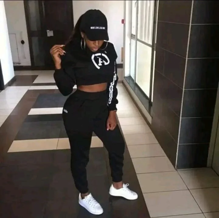 Chat +18 de PrettyHeartz ao vivo