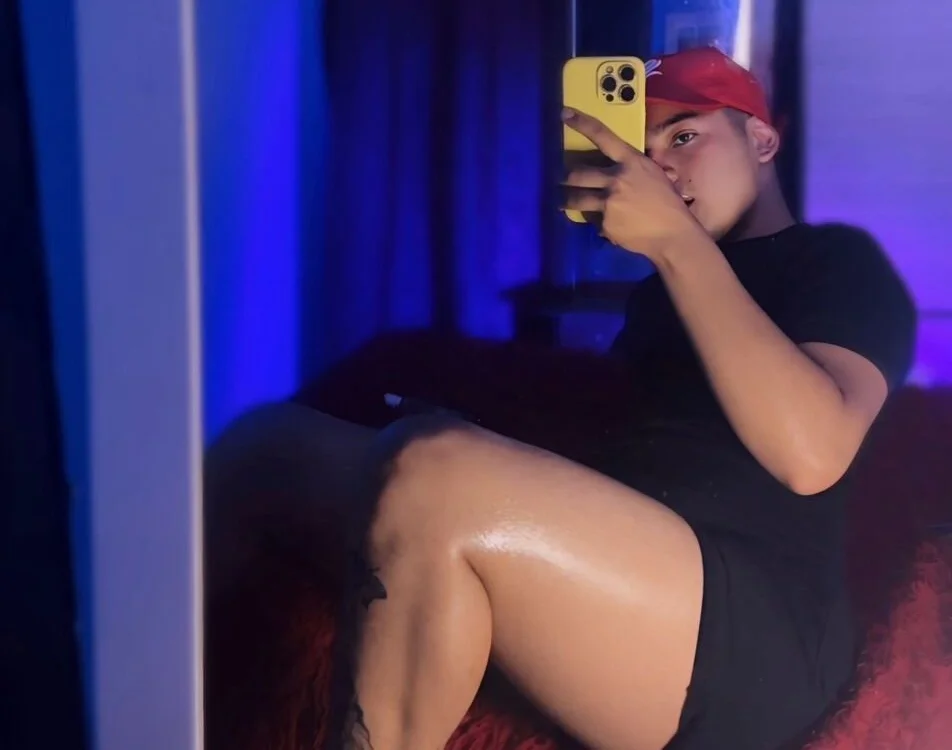 OliverTabordaa Offline XXX-chat