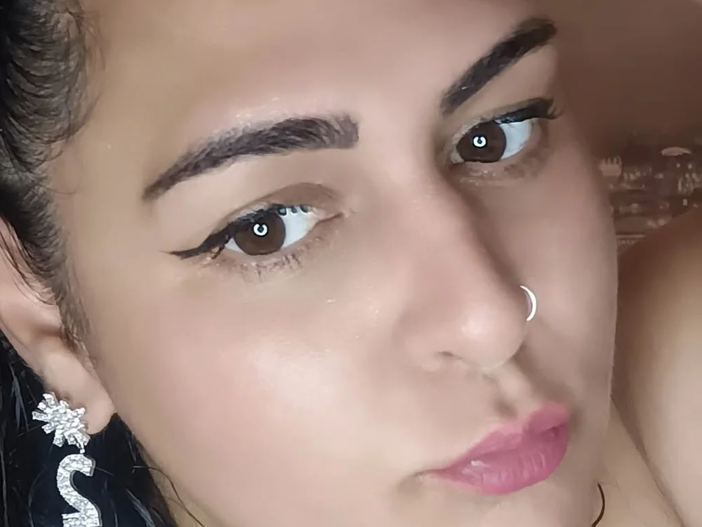 FrancescaDarkBloom's Offline Chat Room