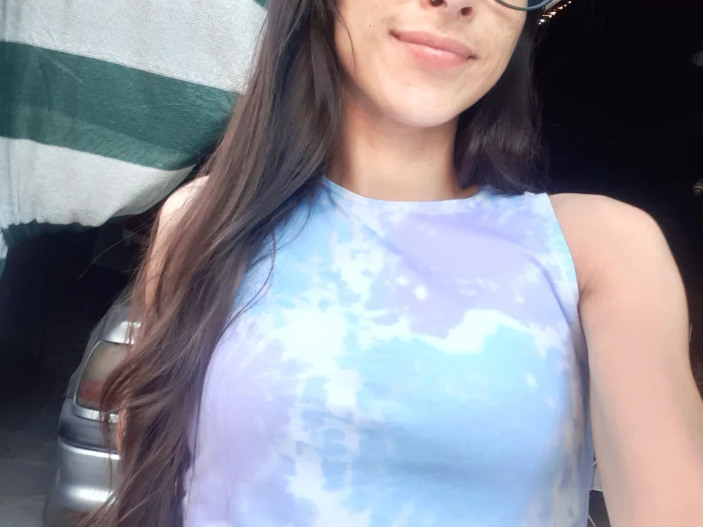 -Daniela's Offline Chat Room