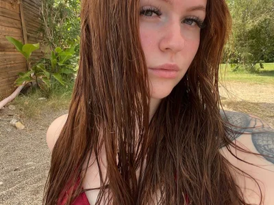 LanaInVVest - Girl 