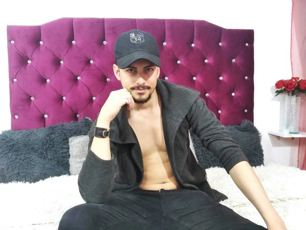 LouisMeeyer's Offline Chat Room