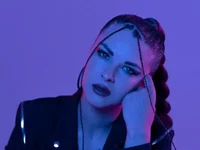 Sembang XXX Secara Langsung EsterElliott