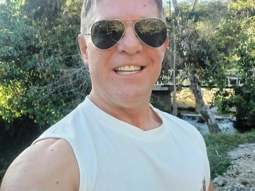 TommyLopez's Offline XXX Chat