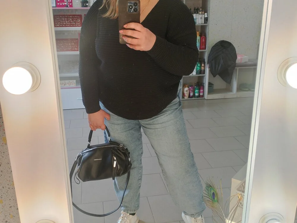 Sembang XXX Luar Talian Mommy-girl-Lola