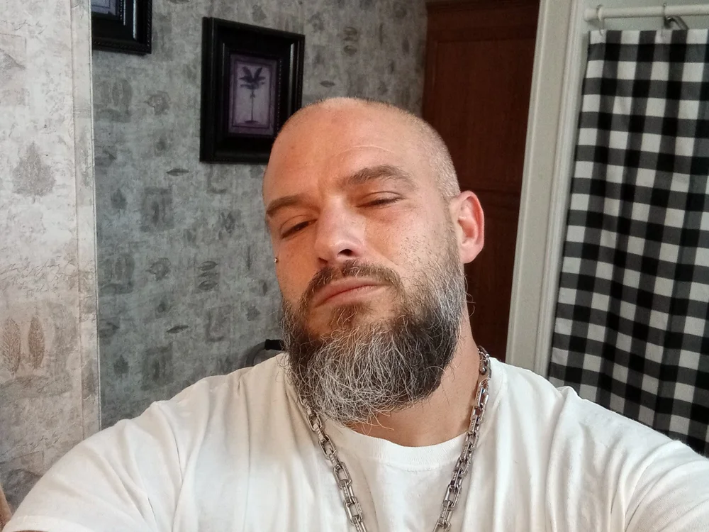 lillink43's Offline Chat Room