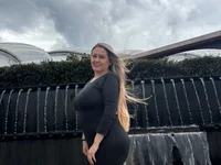 mooncurves's webcam live show