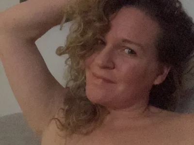 less-is-moore on StripChat